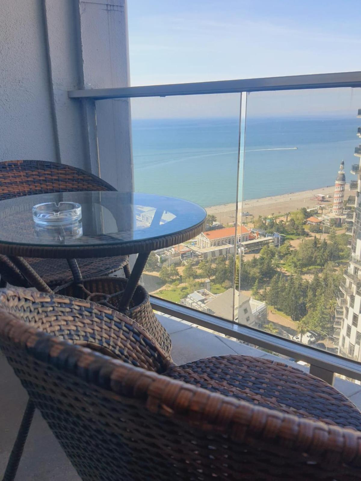 Orbi Luxury Apartments Batumi Exteriör bild
