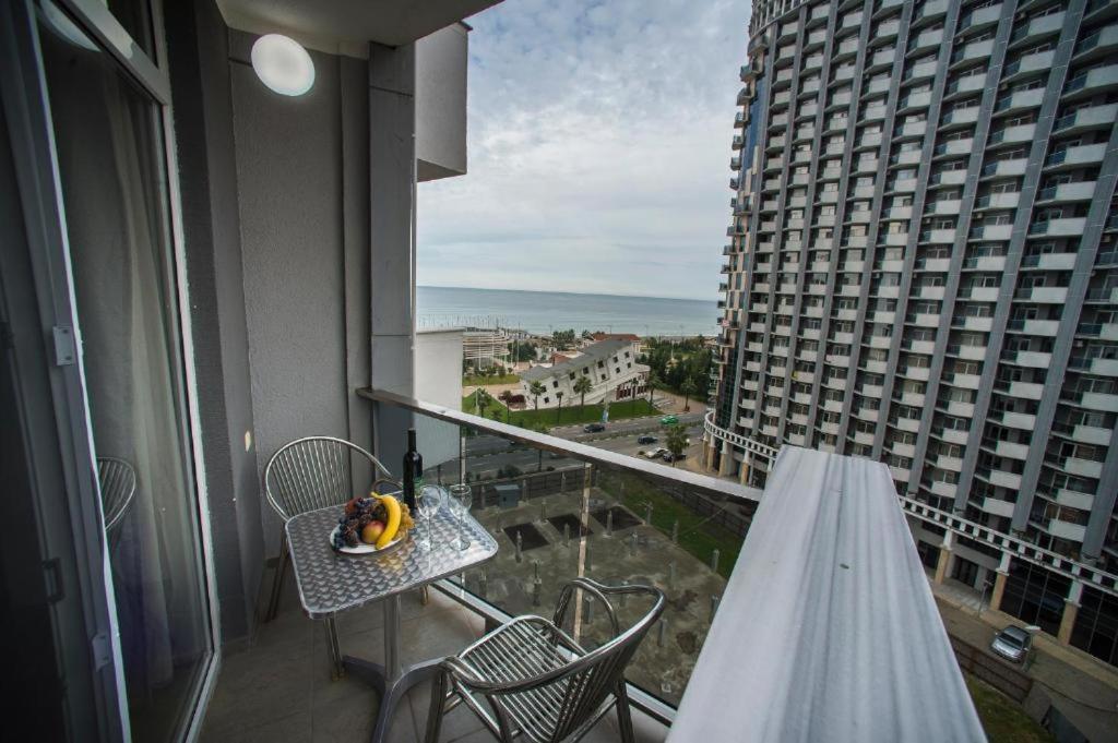 Orbi Luxury Apartments Batumi Exteriör bild
